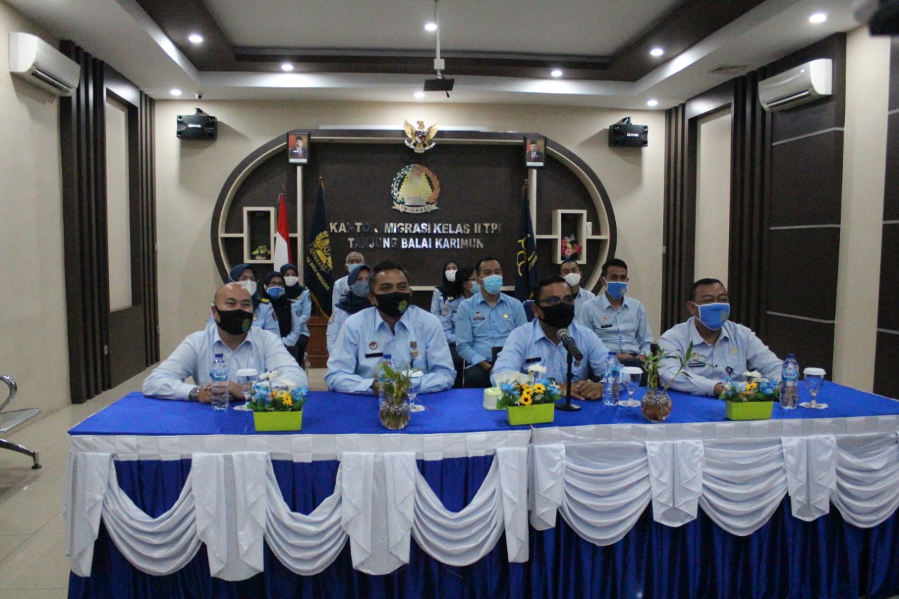 Upacara Peringatan Hari Kesaktian Pancasila virtual Seluruh ASN di Kantor Imigrasi Kelas II TPI Tanjung Balai Karimun Melalui Kanal Youtube Kemendikbud RI