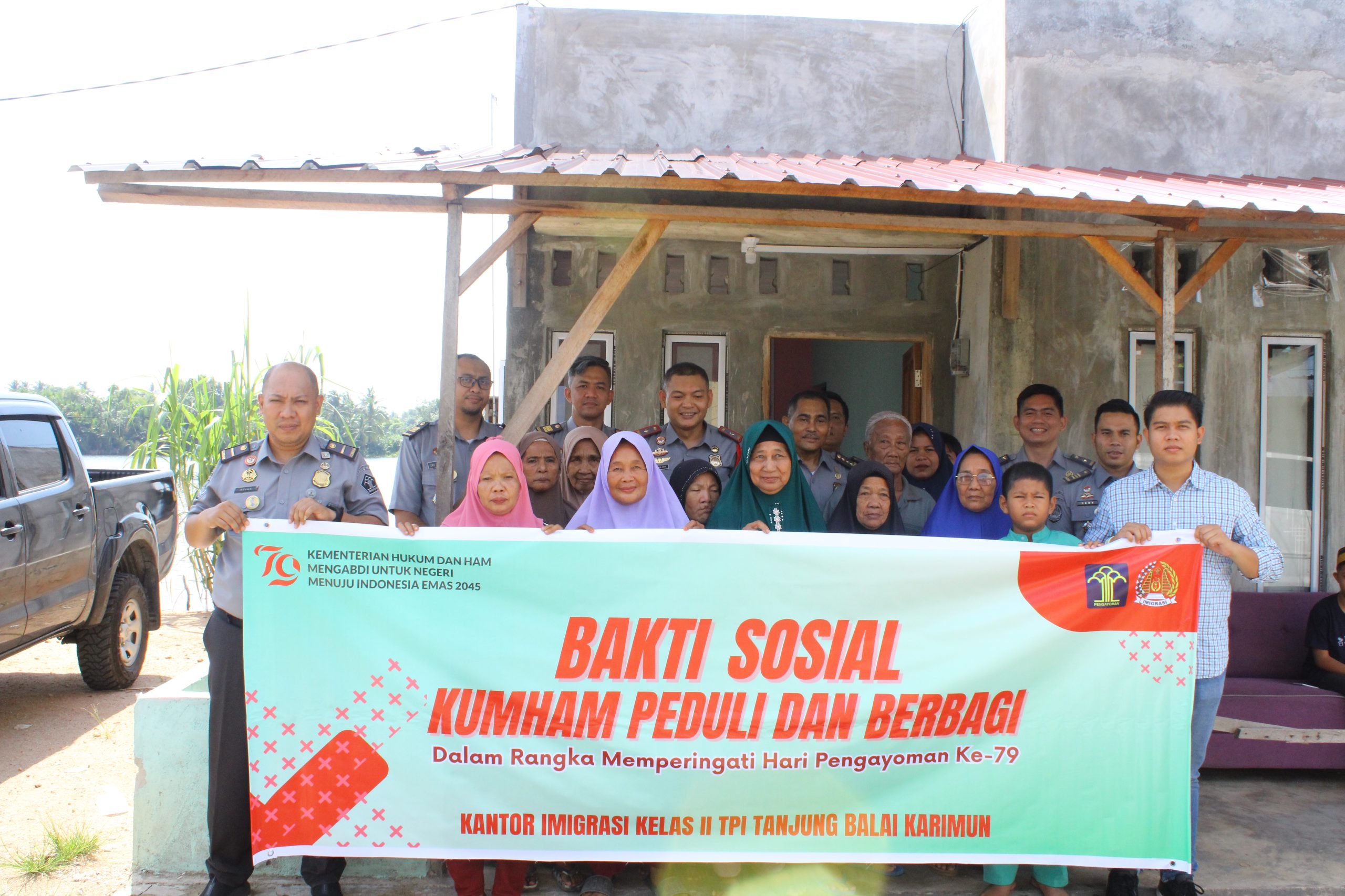 Sambut Hari Pengayoman Ke-79, Kantor Imigrasi Karimun Laksanakan Bakti Sosial Kumham Peduli dan Berbagi