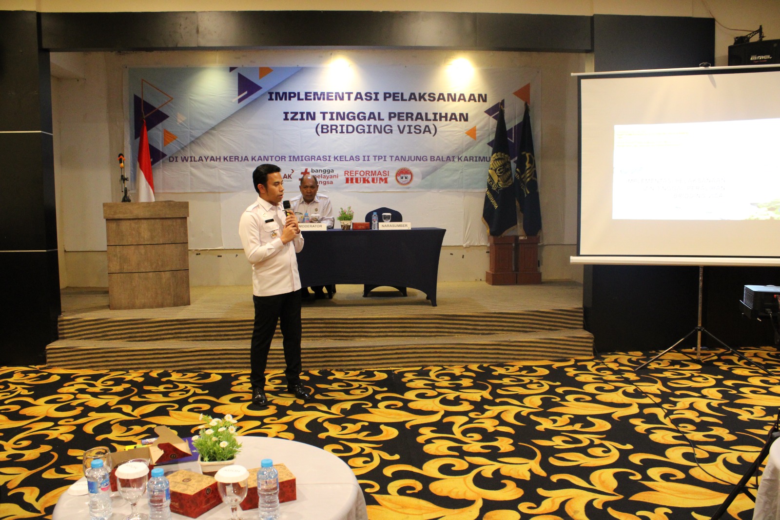 Kantor Imigrasi Karimun Laksanakan Sosialisasi Izin Tinggal Peralihan (Bridging Visa)
