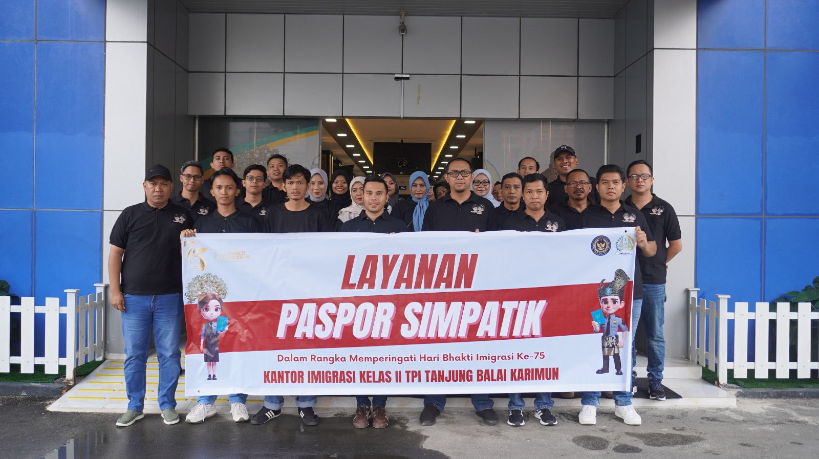Peringati Hari Bhakti Imigrasi ke-75, Imigrasi Karimun Laksanakan Layanan Paspor Simpatik di Hari Libur di Minggu Ke-3