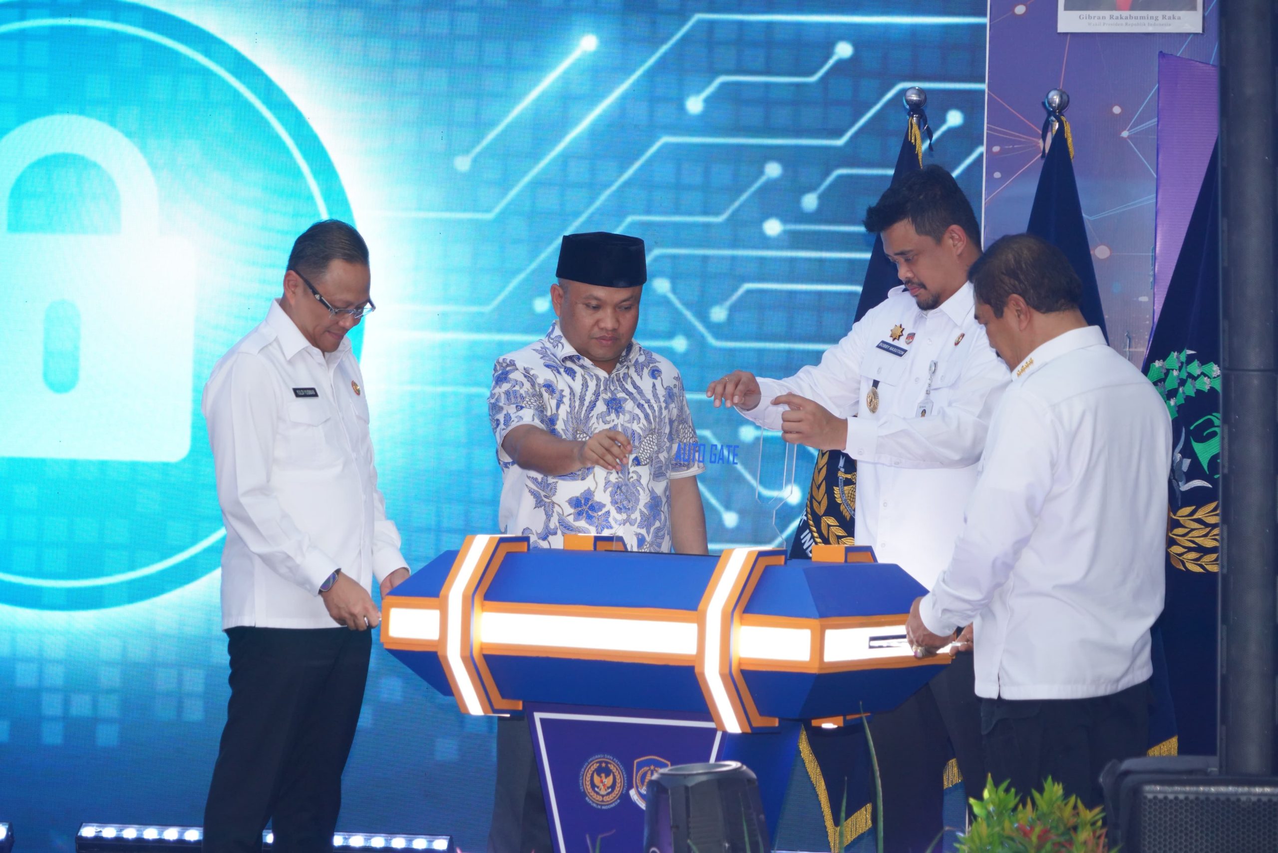 Menteri Imipas Resmikan 30 Unit Autogate di Bandara Kualanamu